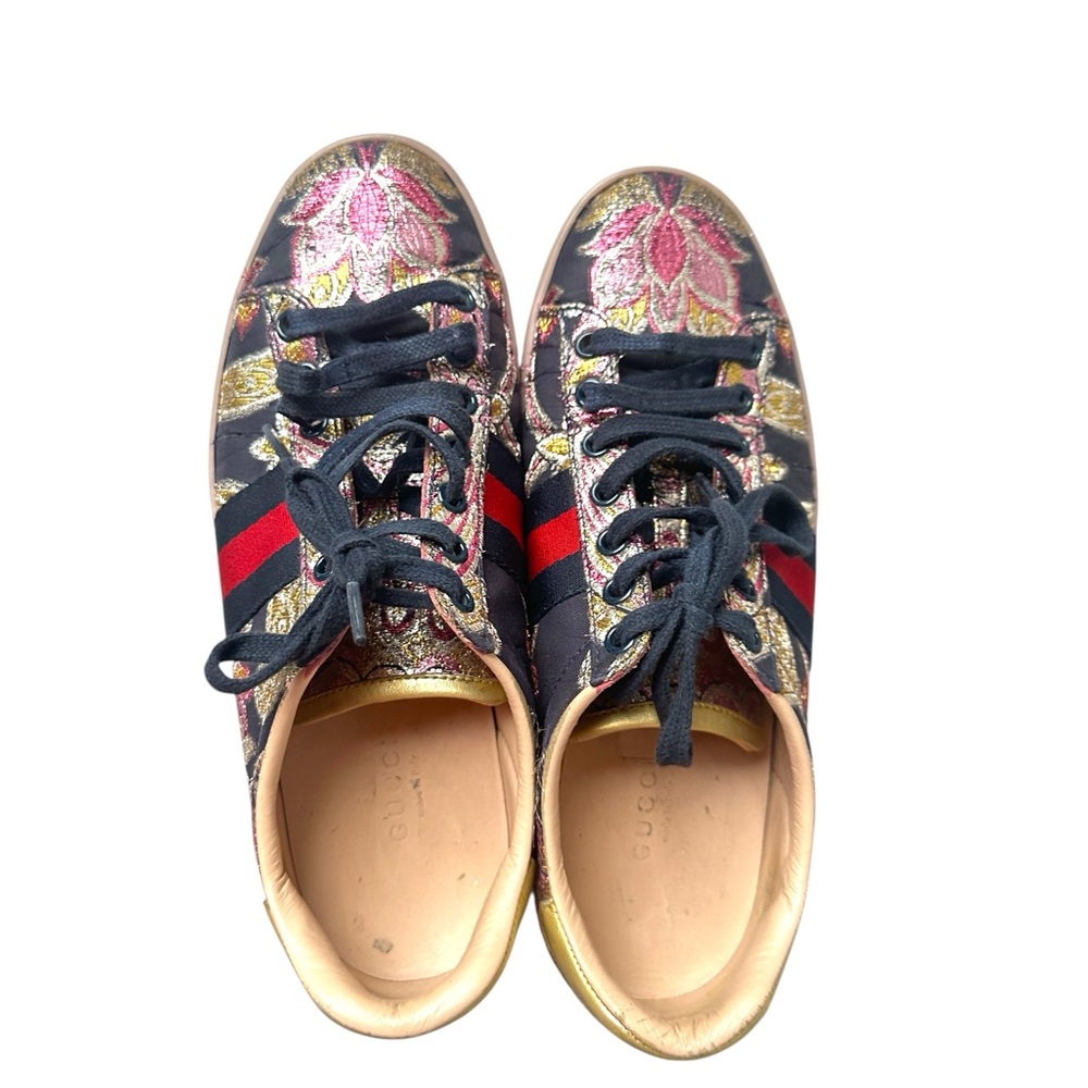 Gucci  Ace Embroidered Floral Sneakers Size 37 (US 7) Made in Italy